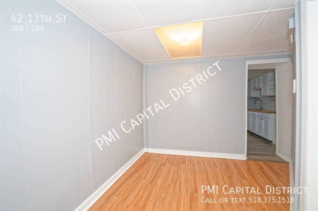 Building Photo - 42 13th St