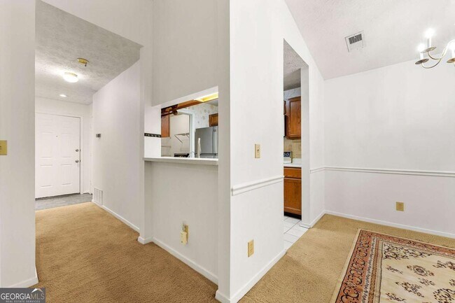Building Photo - 1306 McClelen Way