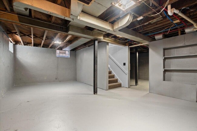 Building Photo - 10042 Grayton St
