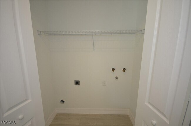 Building Photo - 272 Pelton Cir