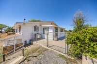 Building Photo - Budget-Friendly Rental with Plenty of Space
