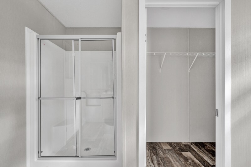 Building Photo - 20 Samaria St