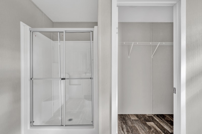 Building Photo - 20 Samaria St