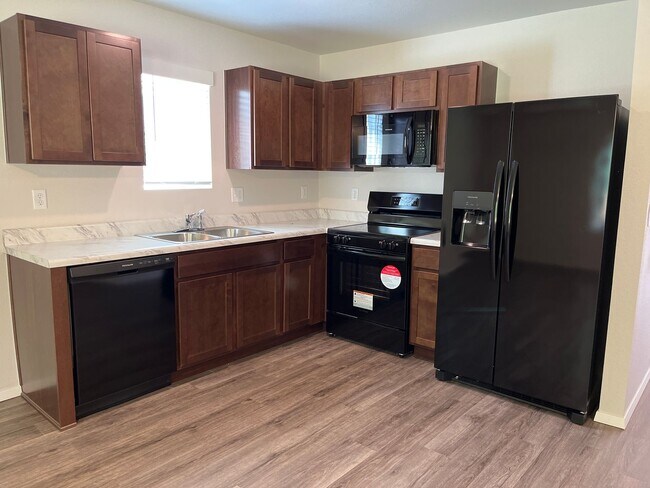 Building Photo - Pre-Leasing Now | Newer 3-Bedroom, 2-Bath Home in Springdale