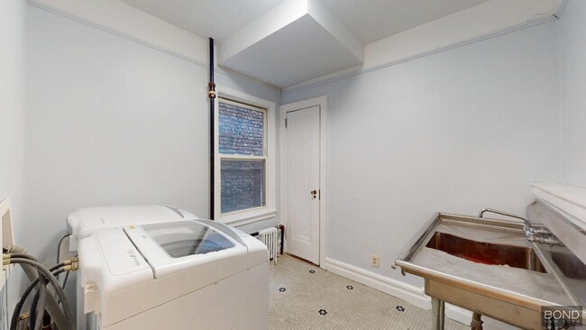 Building Photo - Park Terrace West