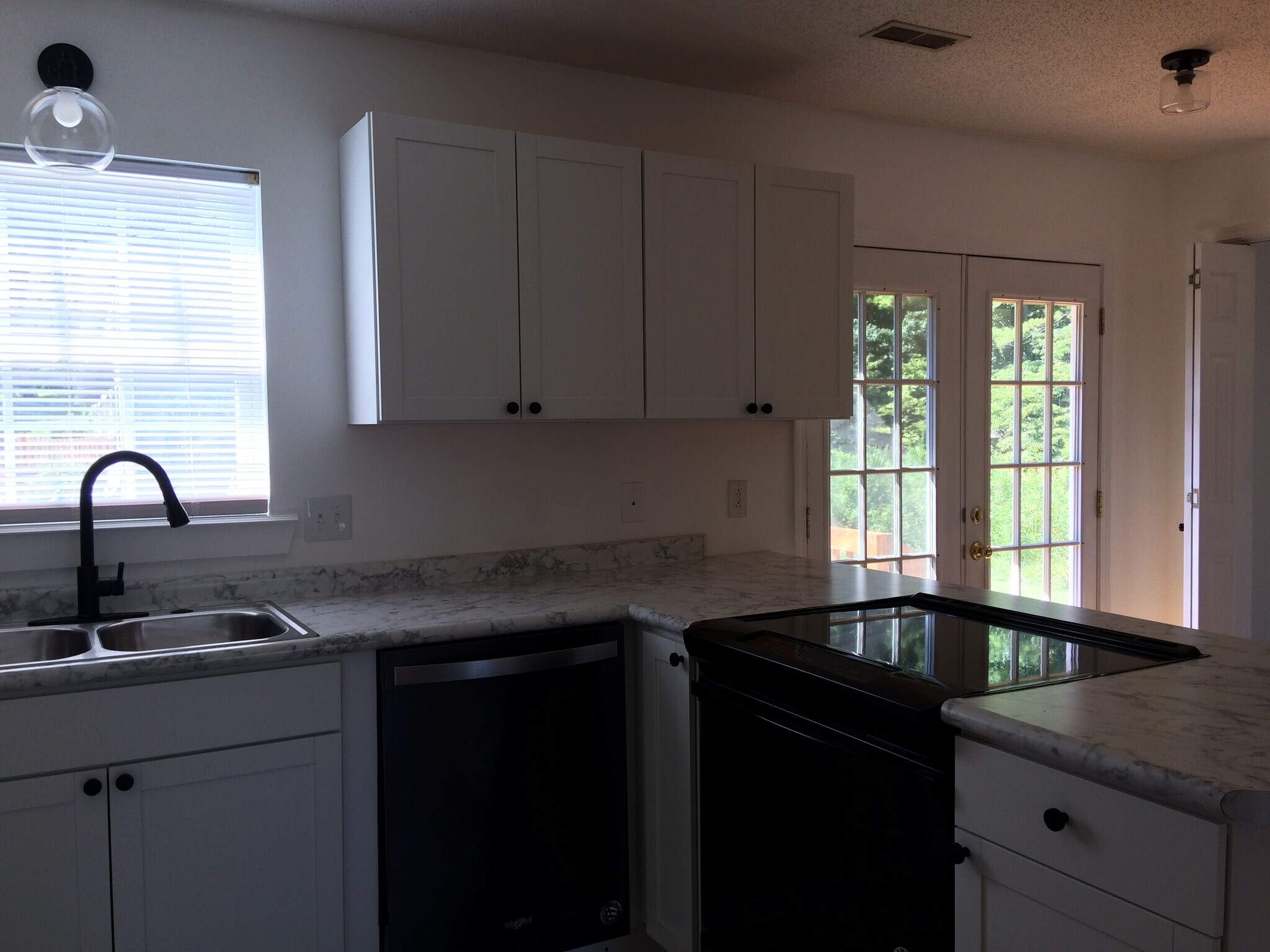 Kitchen - 701 Swadley Rd