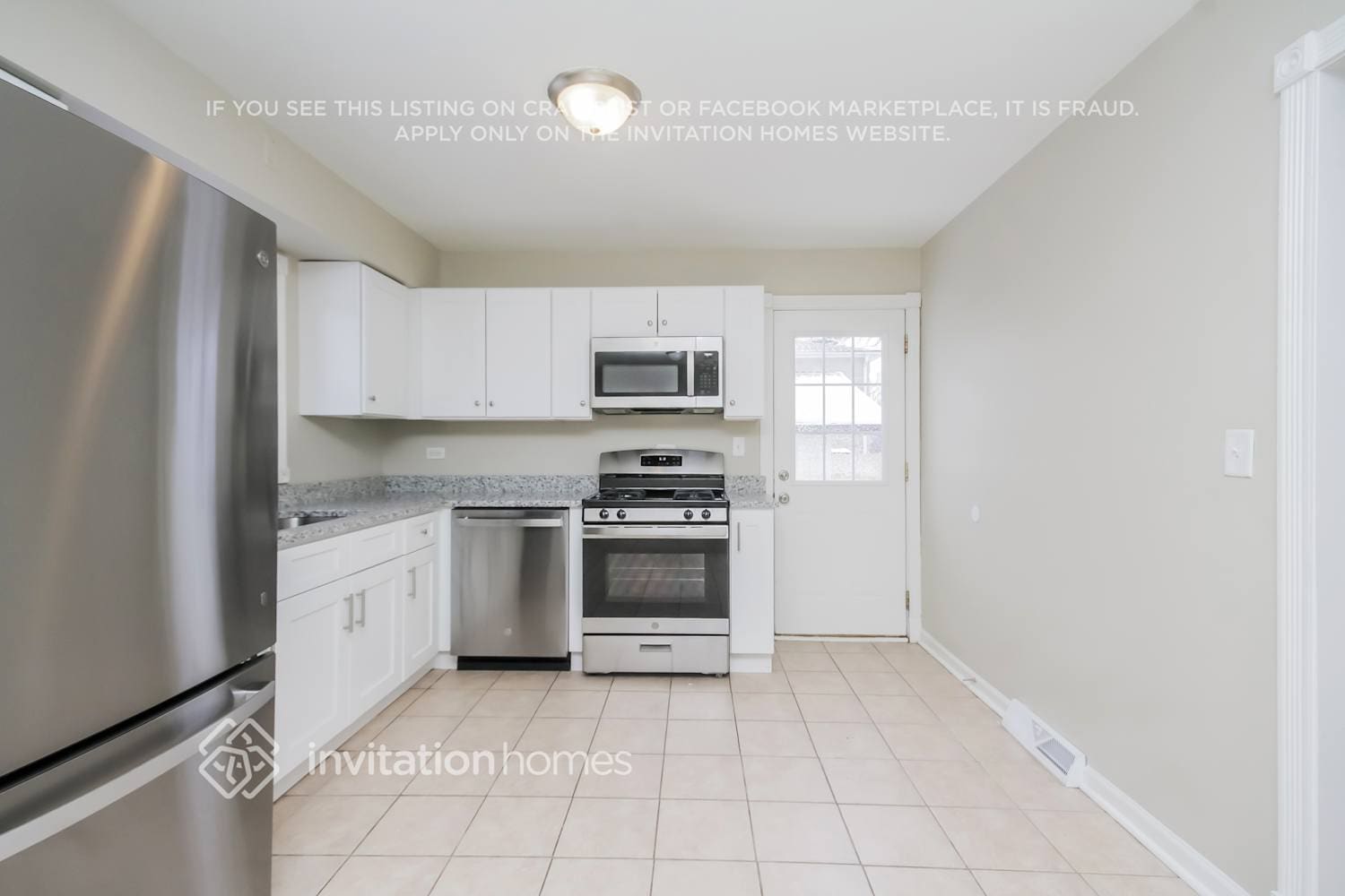 Building Photo - 4N157 7th Ave