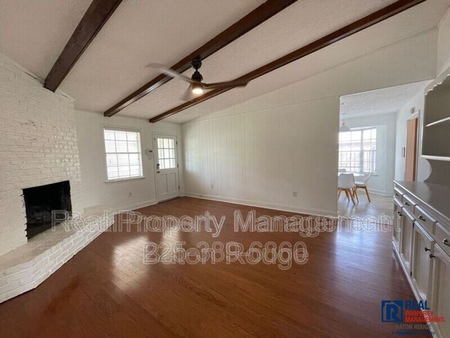 Building Photo - 5536 Parkforest Dr
