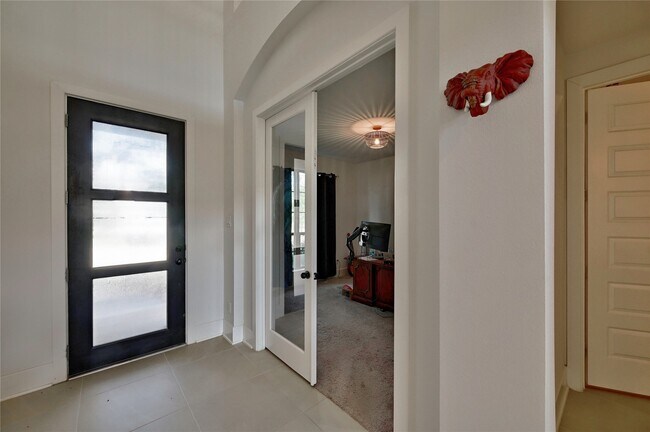 Building Photo - 6211 Shore Ridge Ct
