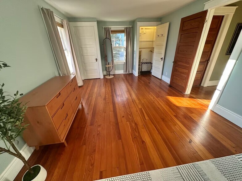 Building Photo - 608 Ackerman Ave