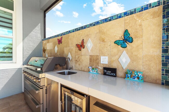 Building Photo - 9282 SW Miracoli Wy