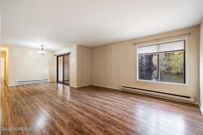 Building Photo - 177 Amberly Dr