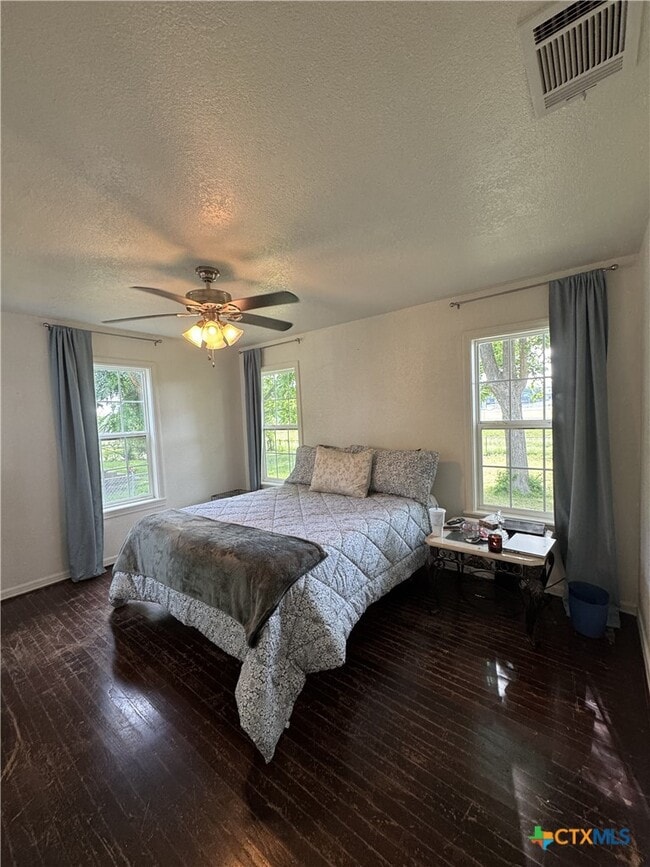 Building Photo - 1514 S 15th St