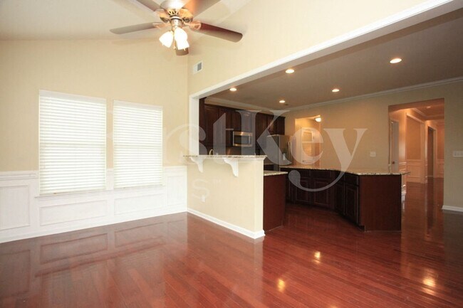 Building Photo - 3009 Fallondale Rd
