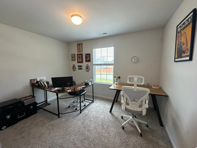Building Photo - 1709 Redbout Ct