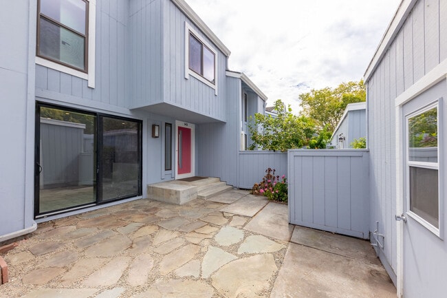 Building Photo - 143 Ortega Ave