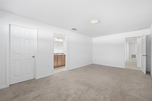 Building Photo - 18 Whetstone Ln