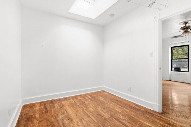 Building Photo - 1297 Bergen St