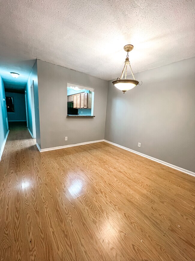 Building Photo - 1661 Patton Chapel Rd