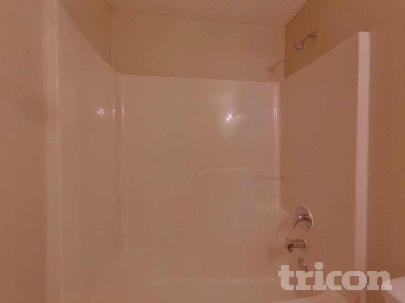 Building Photo - 1418 White Rocks Way NE