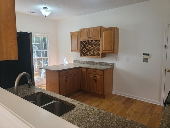 Building Photo - 6105 Pattingham Dr
