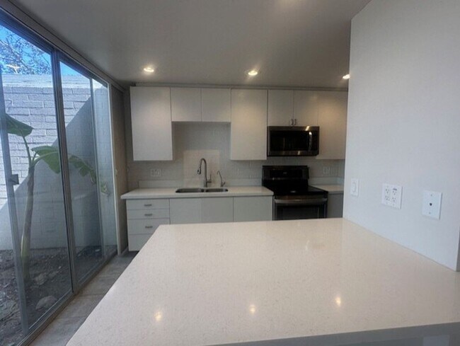 Building Photo - 4225 N 36th St