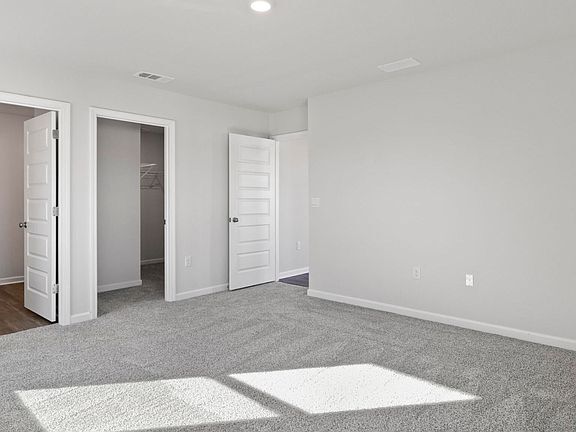 Building Photo - 226 Laurel Hill St