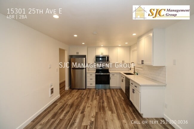 Building Photo - 15301 25th Ave E