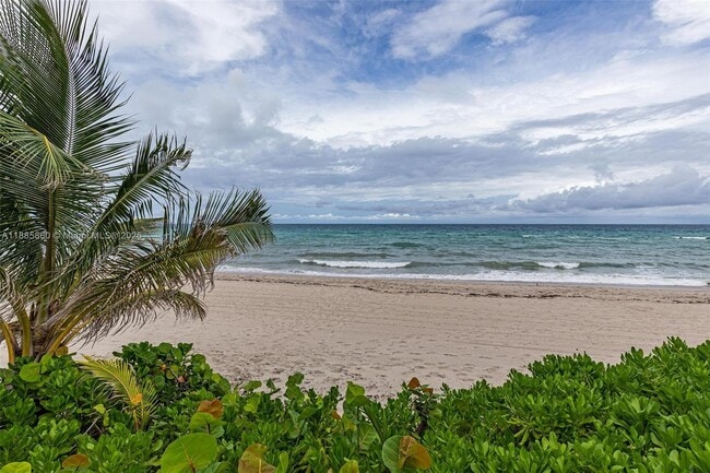 Primary Photo - 3140 S Ocean Dr