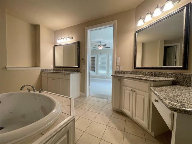 Building Photo - 8705 Verona Dr