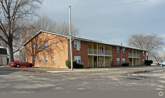 Primary Photo - Fairway East Apartment Homes