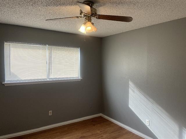 Building Photo - 215 Christina Pl