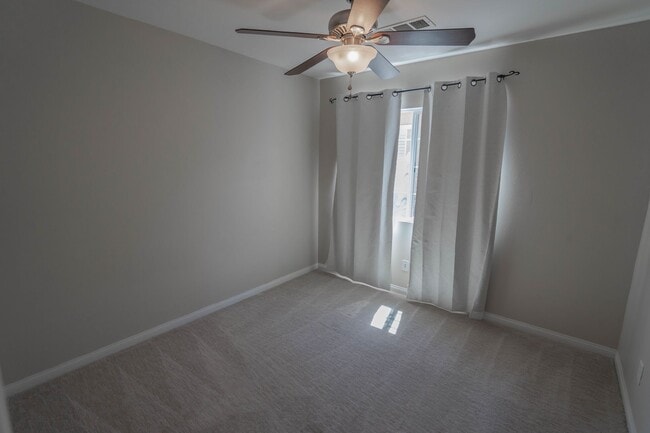 Building Photo - COMING SOON! Charming 3-Bedroom Townhome w...