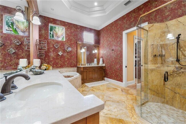 Building Photo - 130 SE Bella Strano