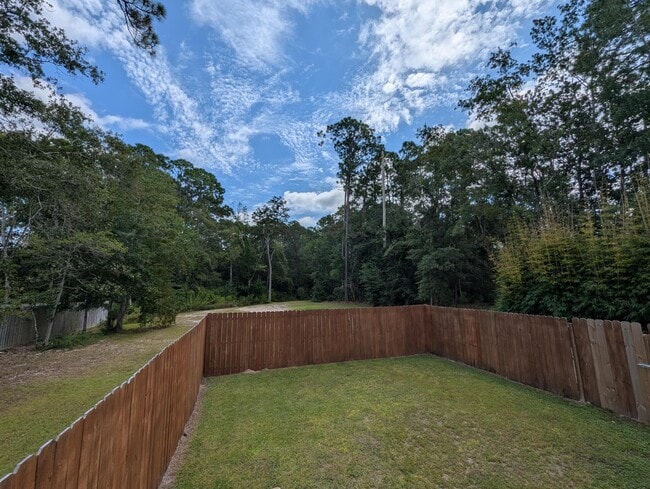 Building Photo - 3348 Lowery Dr