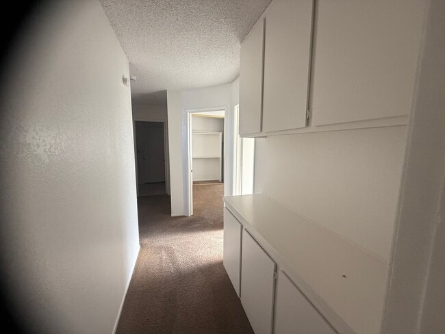 Building Photo - Victorville Home- Nice 2 Bedroom, 2 Bathro...