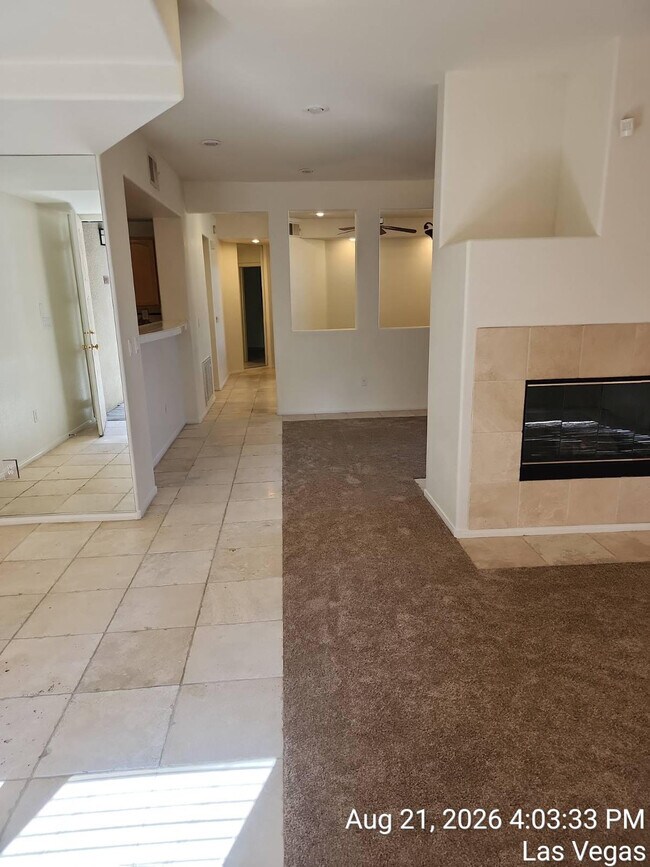 Building Photo - 664 Peachy Canyon Cir