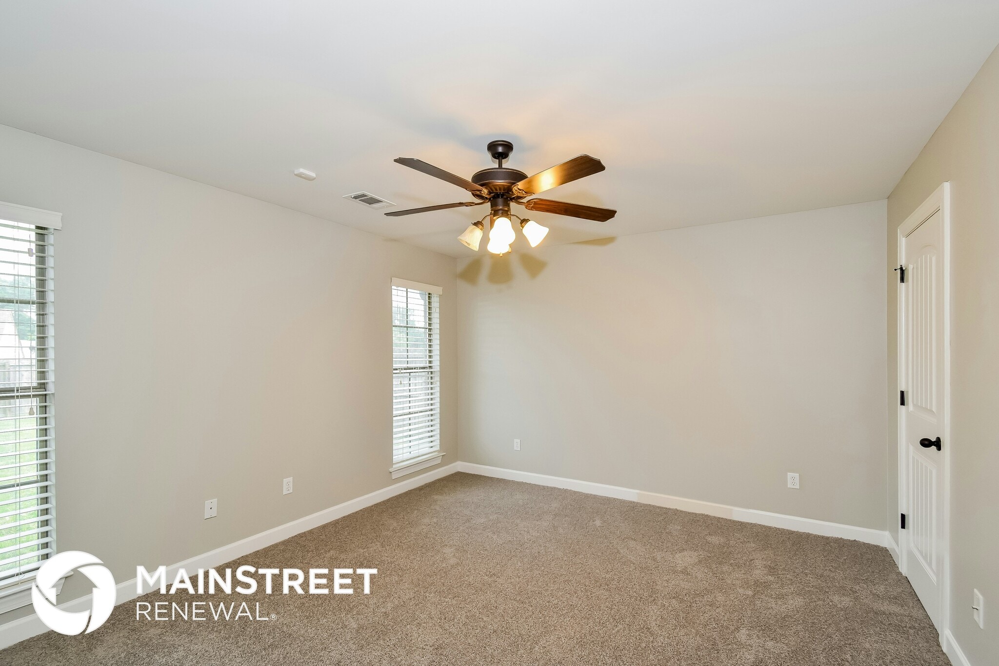 Building Photo - 8286 Willow Dr