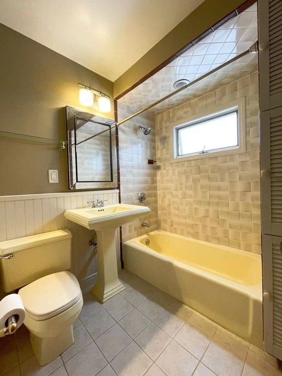 Building Photo - 25 Prichard Ave