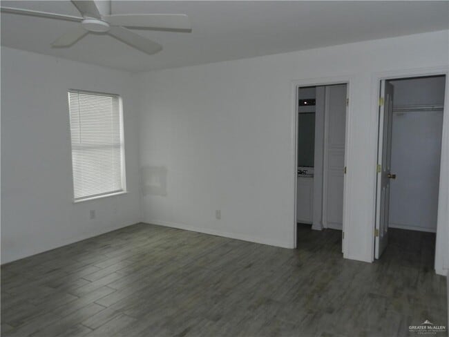 Building Photo - 25 Providence Ave