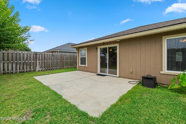 Building Photo - 136 Brookfall Dr