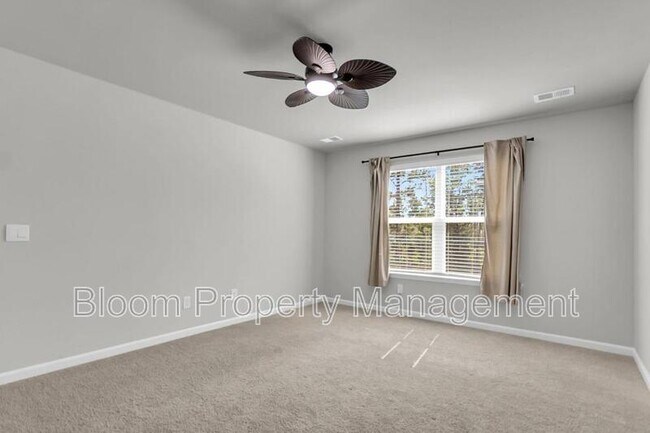 Building Photo - 411 Broad Elm Wy