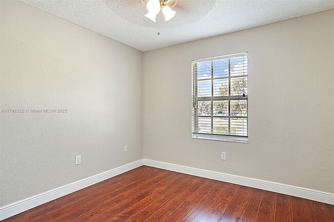Building Photo - 5308 NW 89th Ave