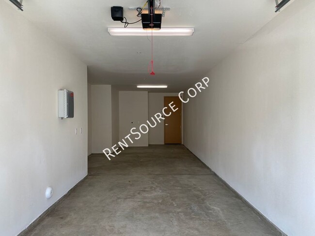 Building Photo - 3 Bedroom, 2022 New Construction Flat w/ S...