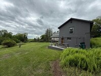 Building Photo - 120 Looking Glass Hill Rd