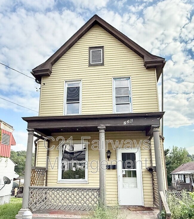 Primary Photo - 726 Waddell Ave