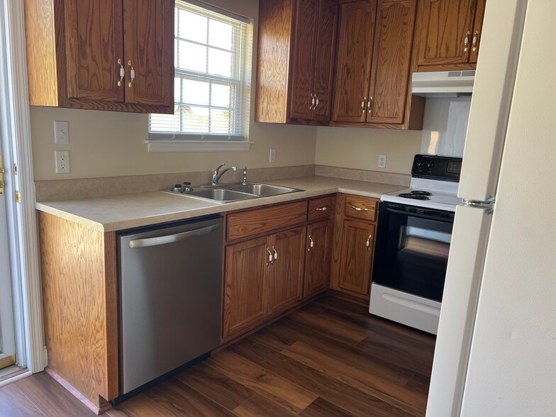 Kitchen with utility room attached - 25585 Nick Davis Rd