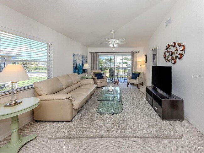 Building Photo - 5800 Sabal Trace Dr