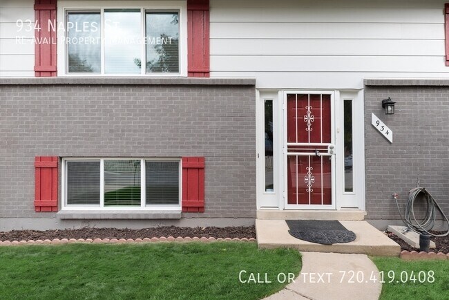 Building Photo - 934 Naples St