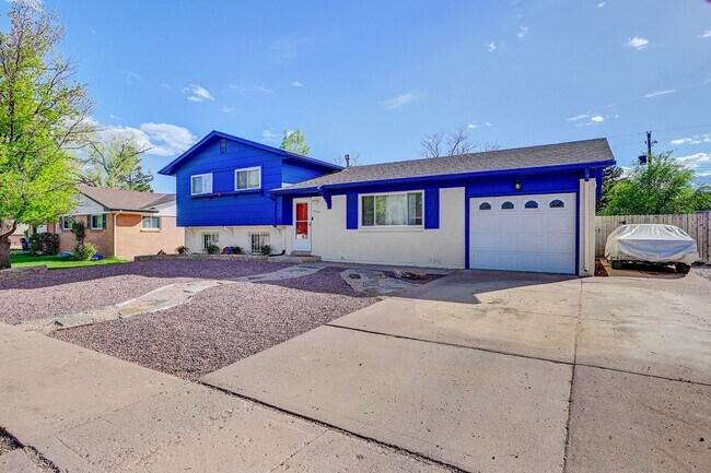 Building Photo - 4220 Edwinstowe Ave